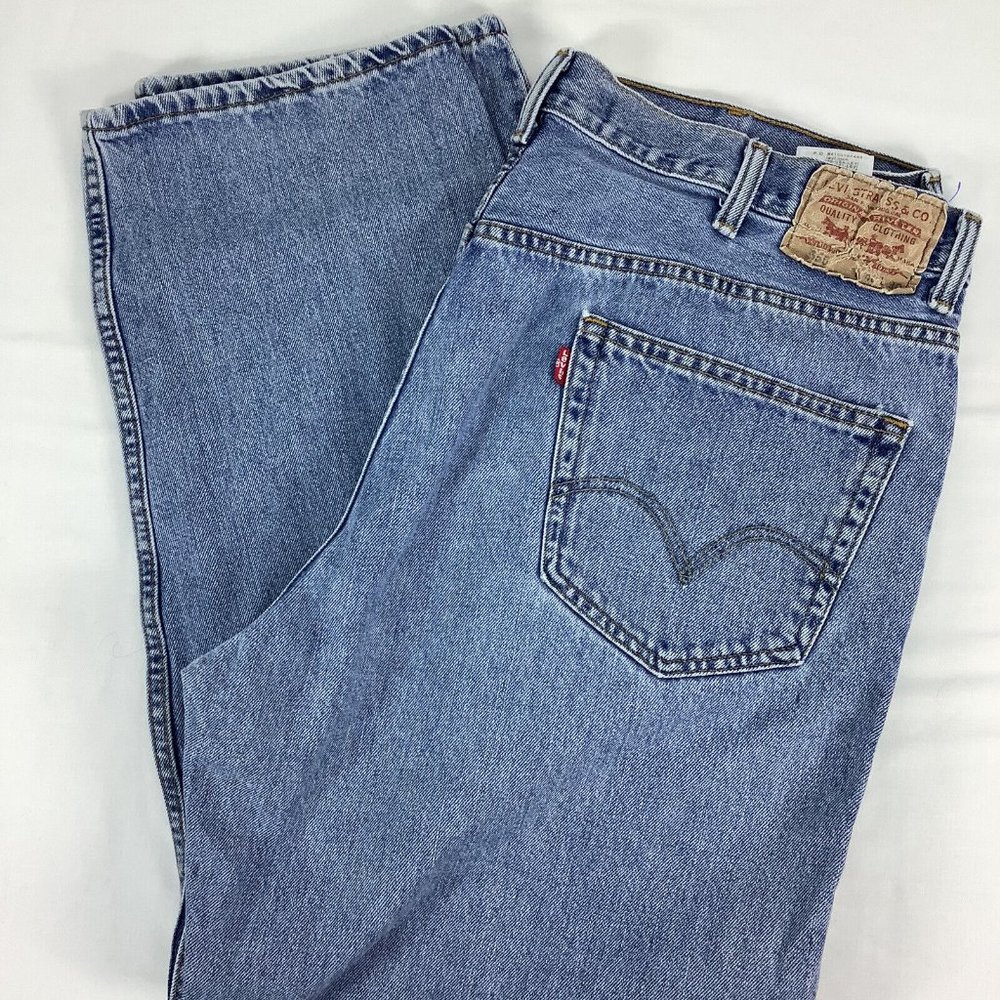 LEVI'S 550 Relaxed Fit Jeans Size 40 X 30 00550-0040 actual 40 X 29.5